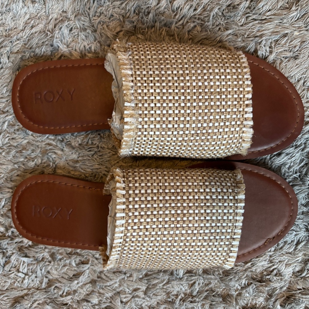 Roxy Summer Slides